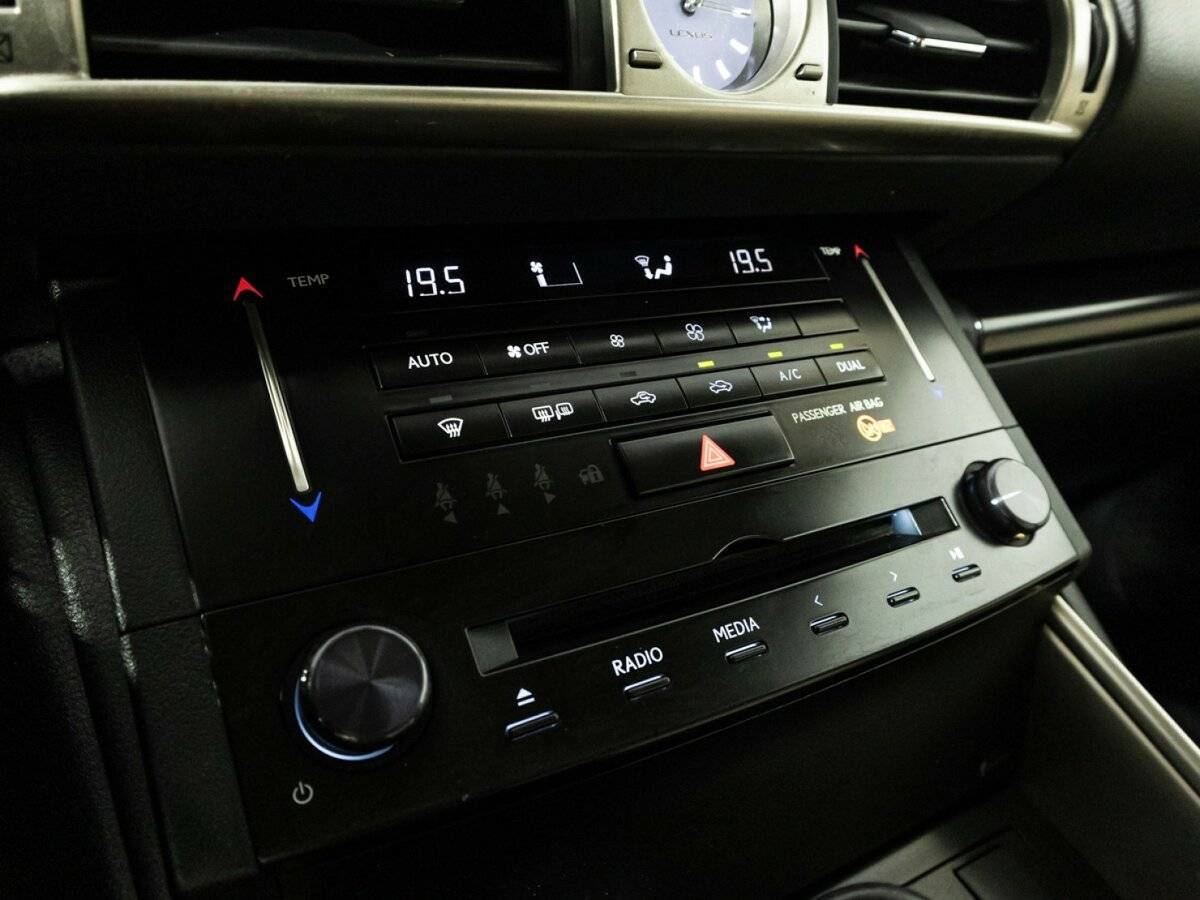 Купить Lexus IS 250, 2014, 139 910 км, фото №18