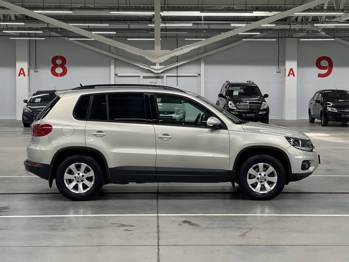 Купить Volkswagen Tiguan, 2012, 179 371 км, фото №4
