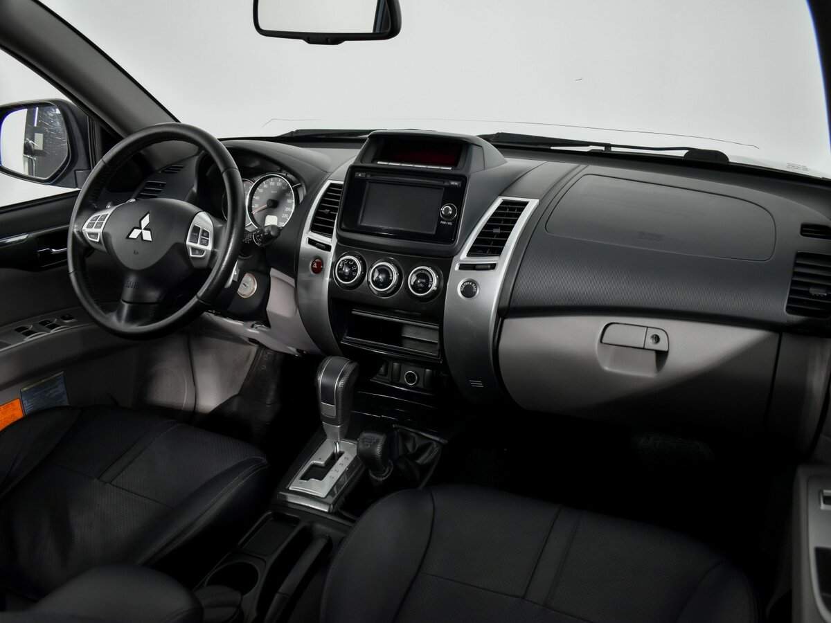 Купить Mitsubishi Pajero Sport, 2015, 100 176 км, фото №9