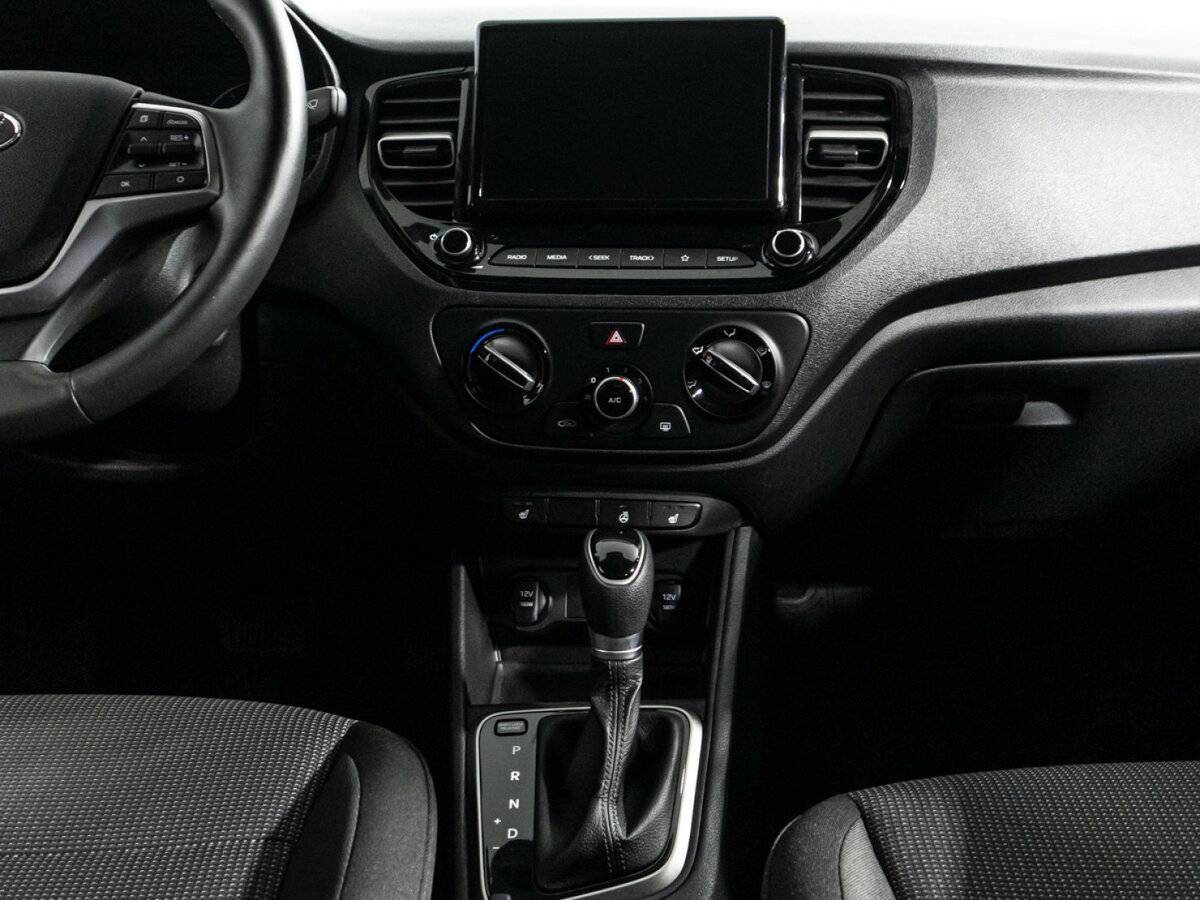 Купить Hyundai Solaris, 2021, 46 000 км, фото №14