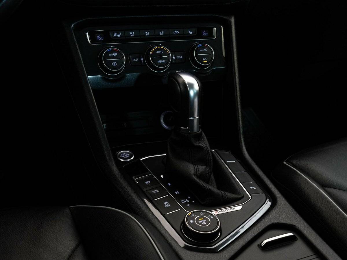 Купить Volkswagen Tiguan, 2017, 128 093 км, фото №13