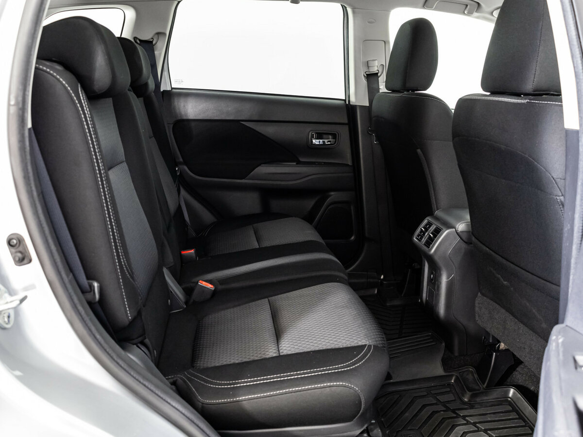 Купить Mitsubishi Outlander III Рестайлинг 3, 2019, 100 724 км, фото №15
