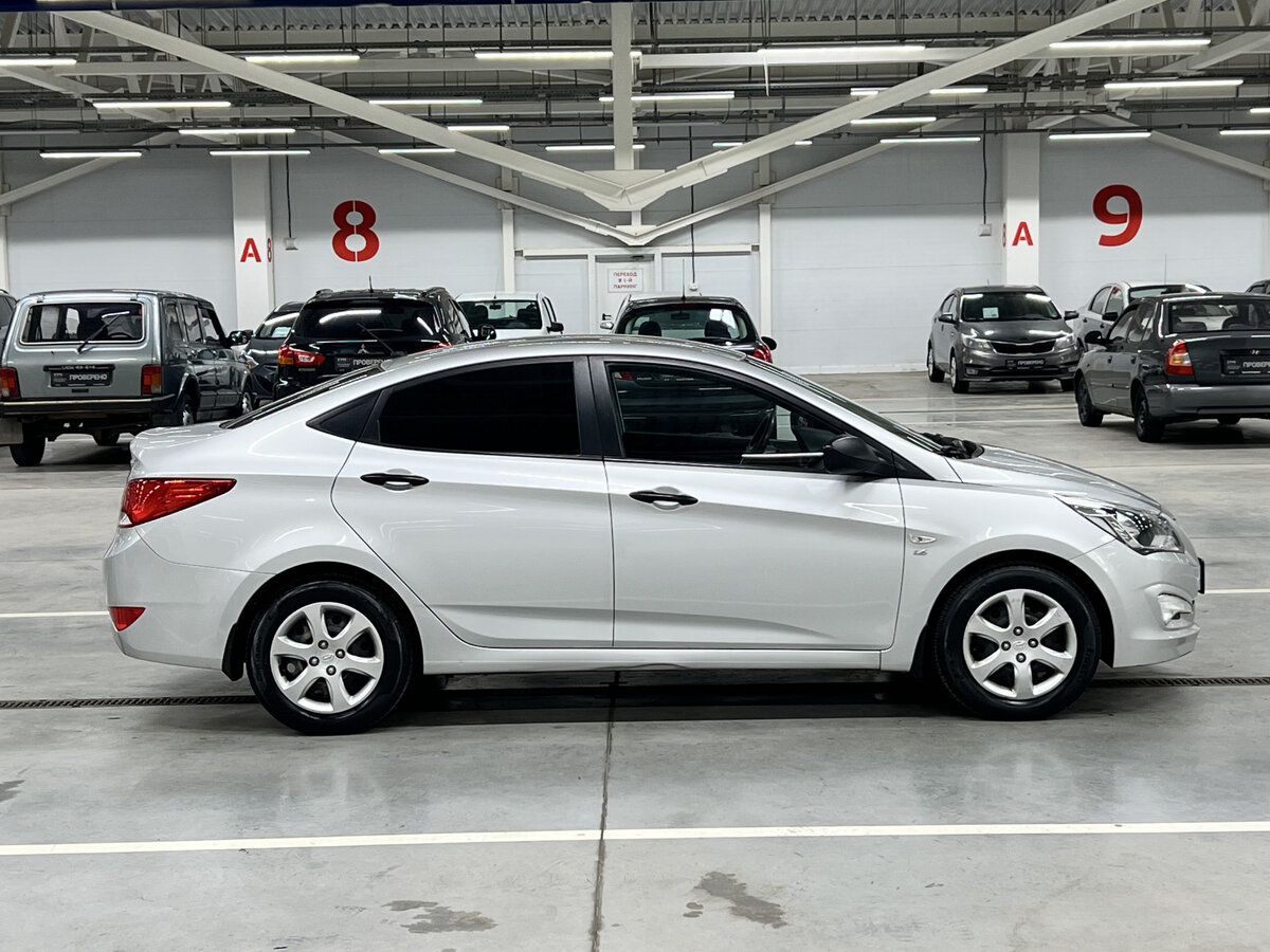 Купить Hyundai Solaris I Рестайлинг, 2015, 104 402 км, фото №4