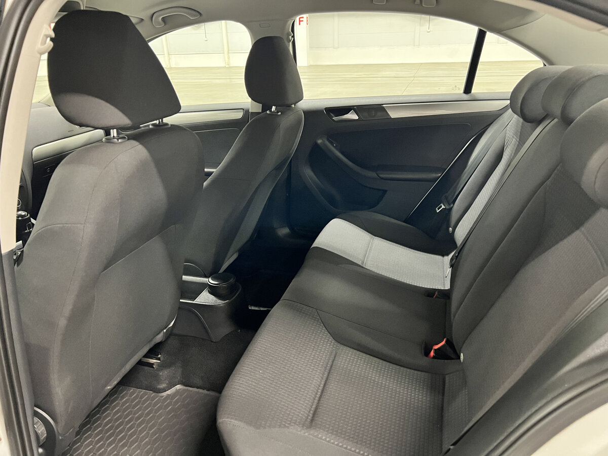 Купить Volkswagen Jetta VI Рестайлинг, 2016, 148 401 км, фото №12