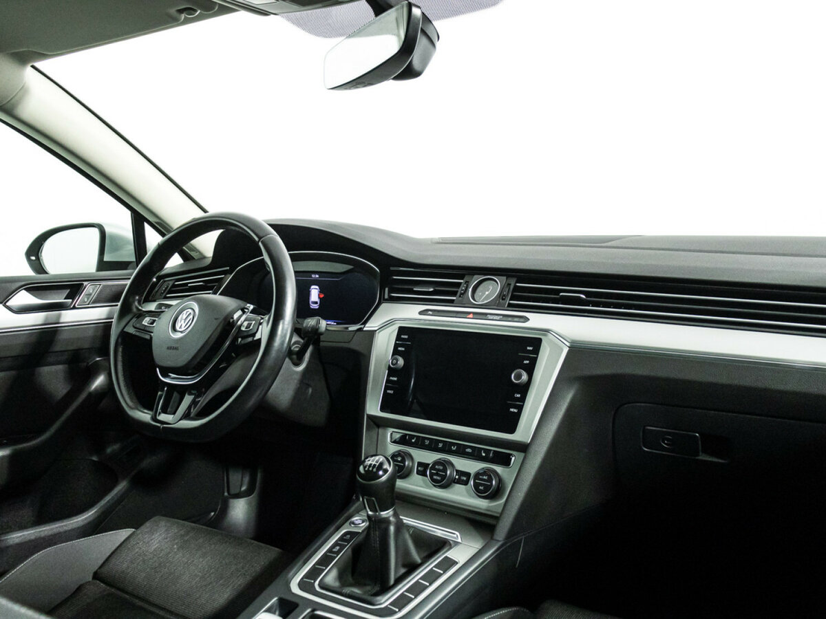 Купить Volkswagen Passat B8, 2017, 147 000 км, фото №9