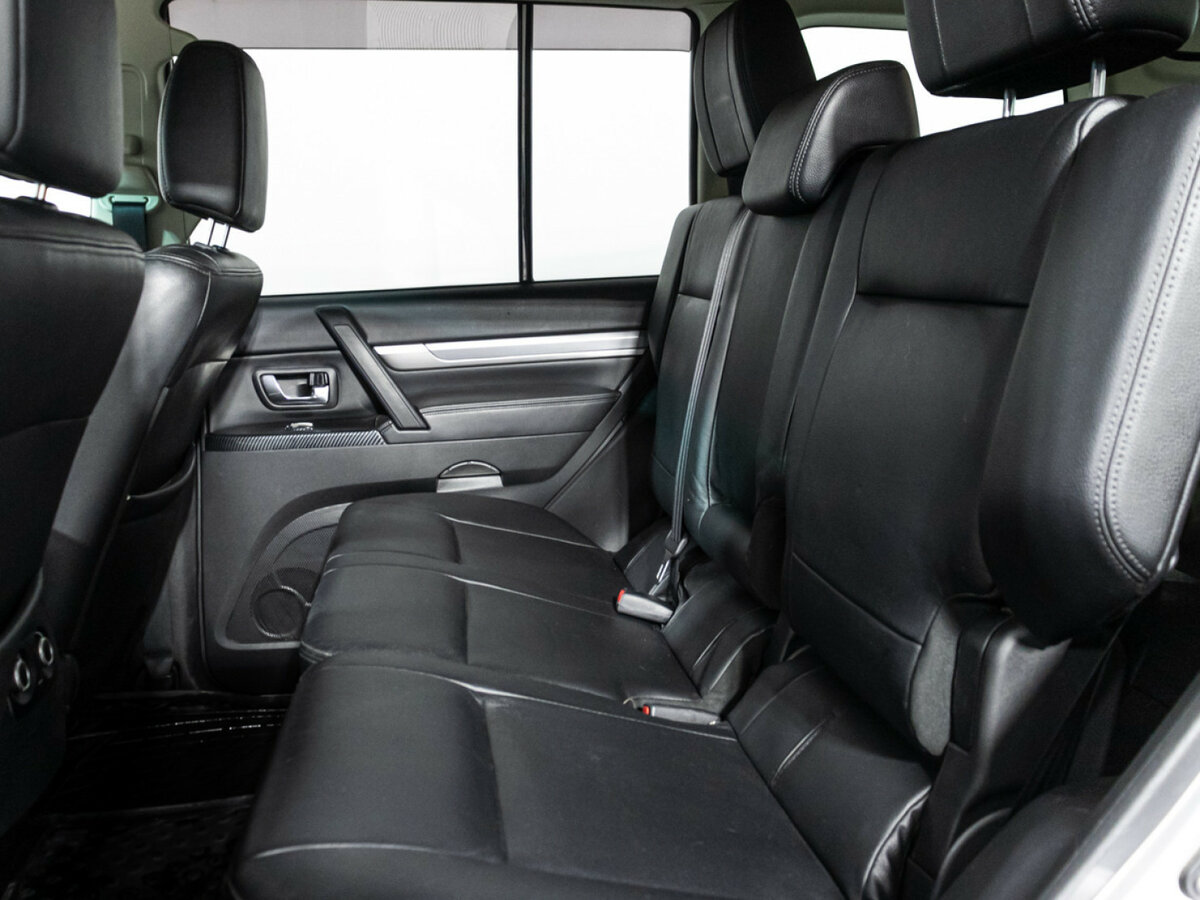 Купить Mitsubishi Pajero IV Рестайлинг 2, 2015, 107 291 км, фото №8