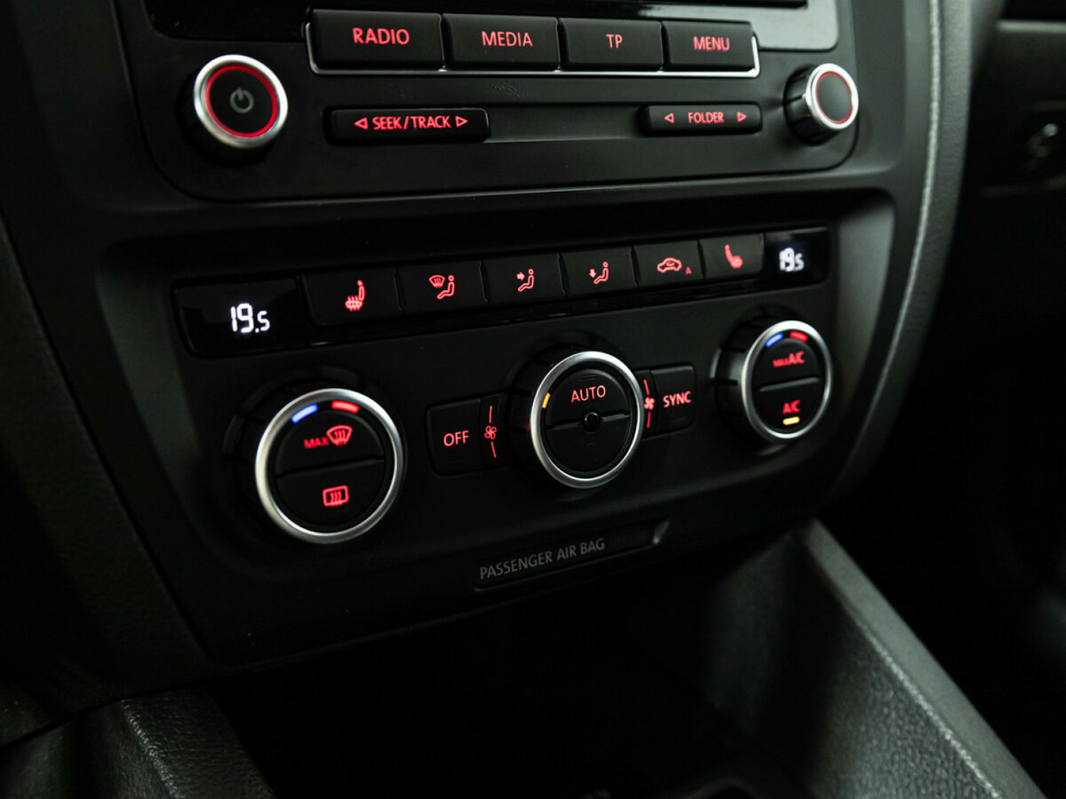 Купить Volkswagen Jetta VI, 2013, 182 871 км, фото №15
