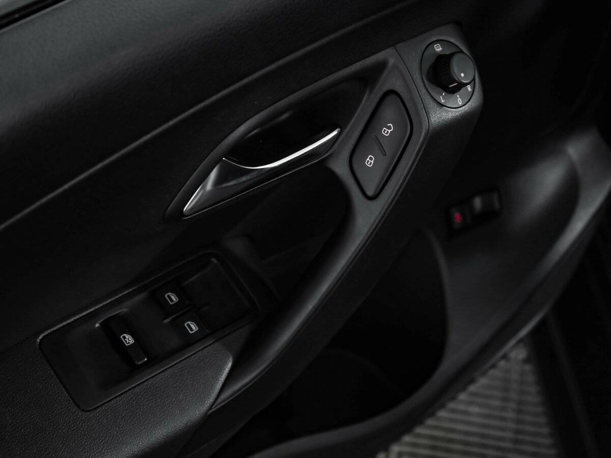 Купить Volkswagen Polo V Рестайлинг, 2018, 163 033 км, фото №15