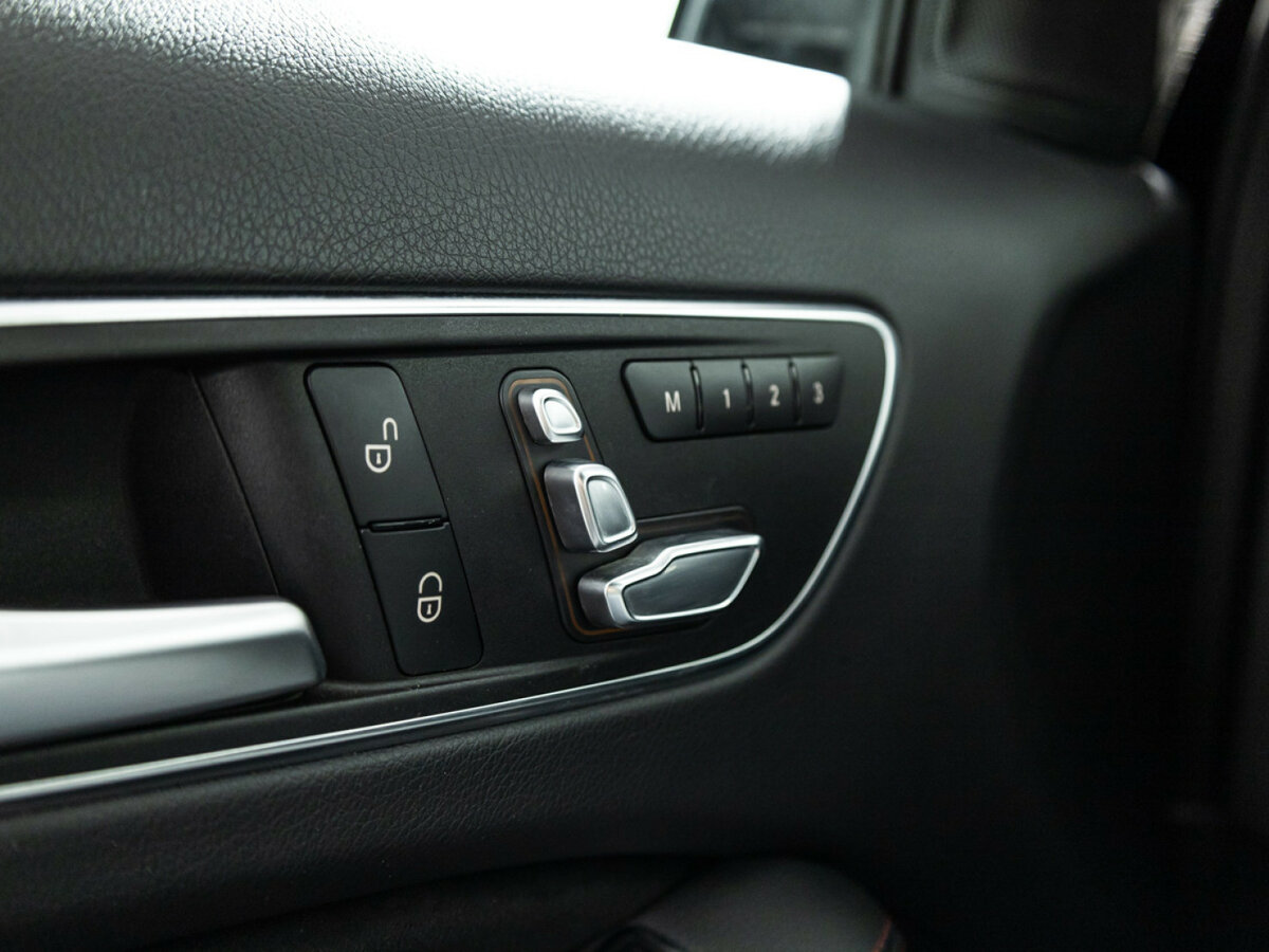 Купить Mercedes-Benz A-Класс 200 III (W176) Рестайлинг, 2016, 111 771 км, фото №16