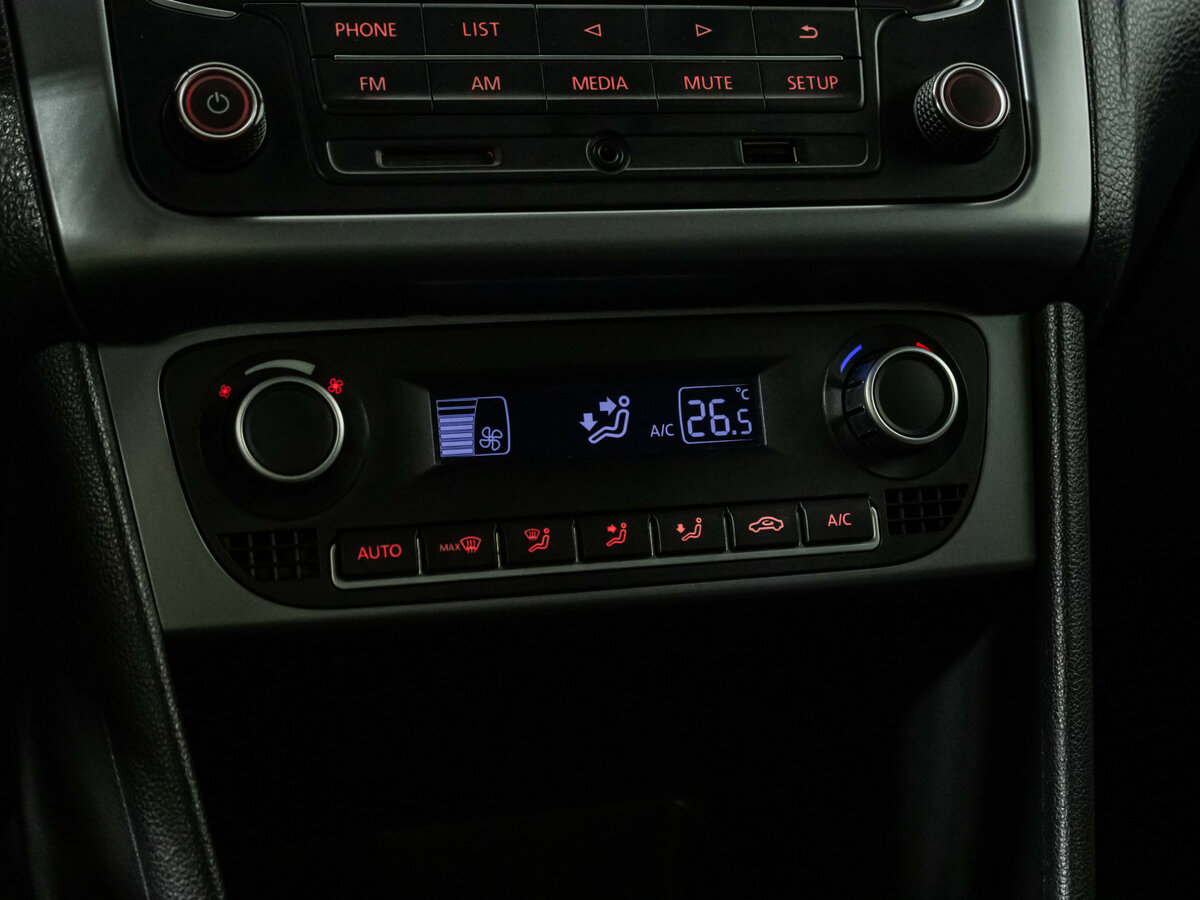 Купить Volkswagen Polo V Рестайлинг, 2016, 137 000 км, фото №14