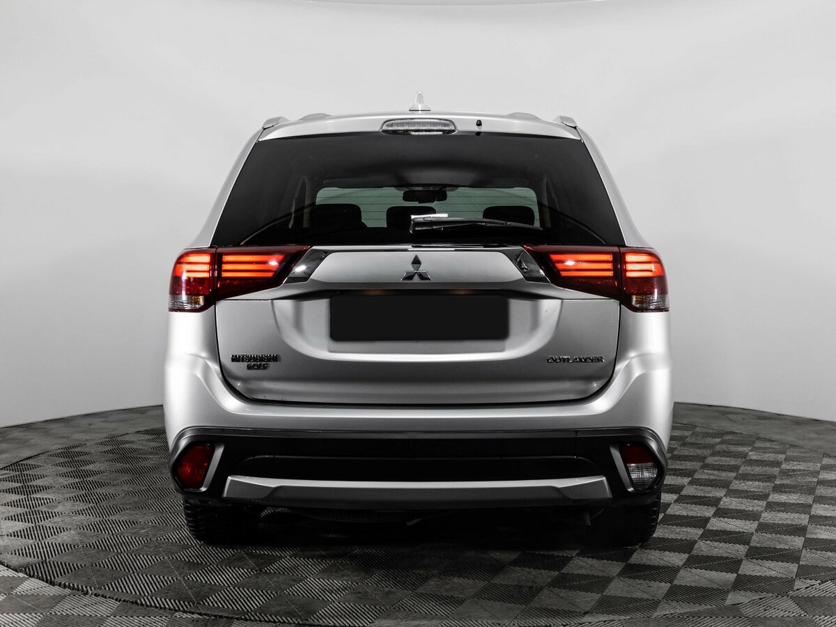 Купить Mitsubishi Outlander III Рестайлинг 2, 2018, 130 000 км, фото №5